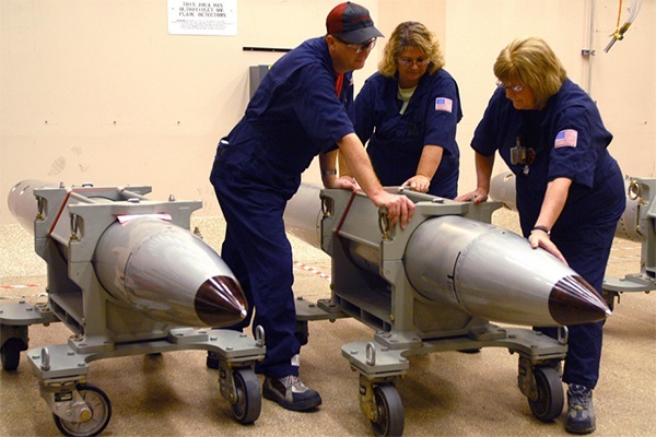 В США запустят производство новых ядерных бомб